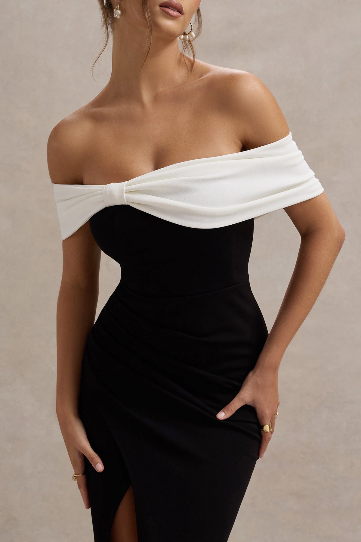 WB_HR_CL127770225-EvaBlack_WhiteBardotBowDetailMaxiDressWithThighSplit6