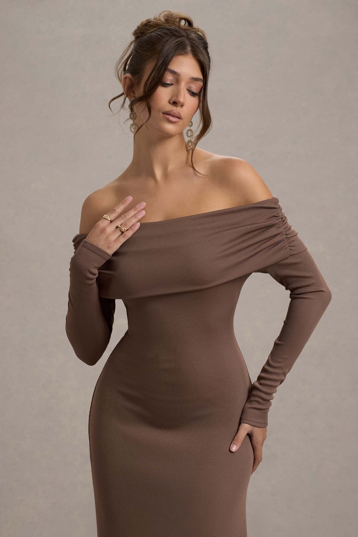 WB_CL131041038-RominaMochaRibKnitBardotMaxiDressWithAsymmetricHem13