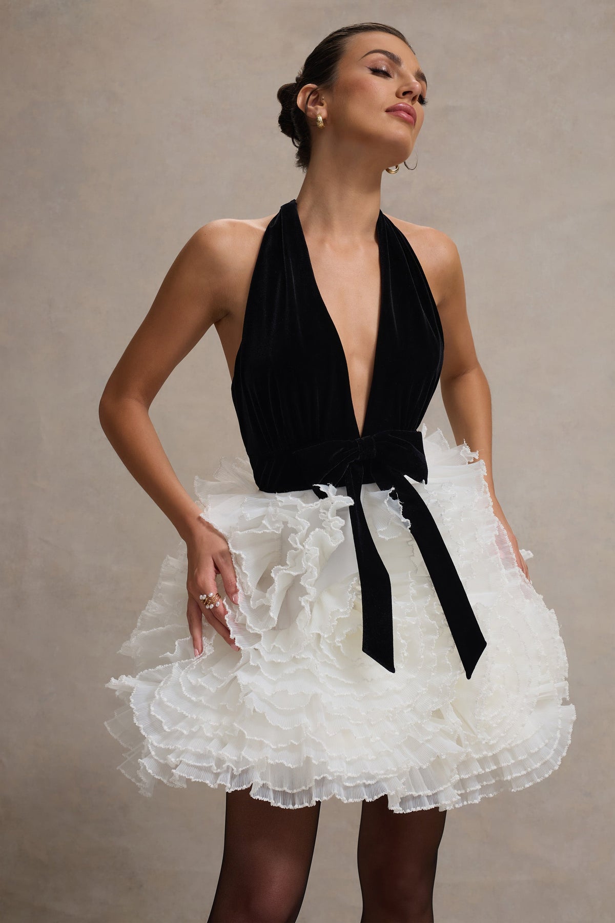 WB_HR_CL134658242-MeringueBlackVelvetPlunge-NeckMiniDressWithTulleSkirt10