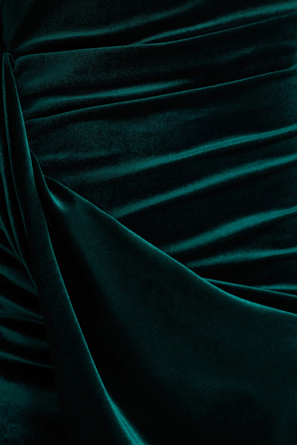 HRI_CL136900047 - Wishes Bottle Green Velvet High-Neck Maxi Dress With Wrap Skirt-- CAMILLY---CORE VELVETS AW25 05.jpg