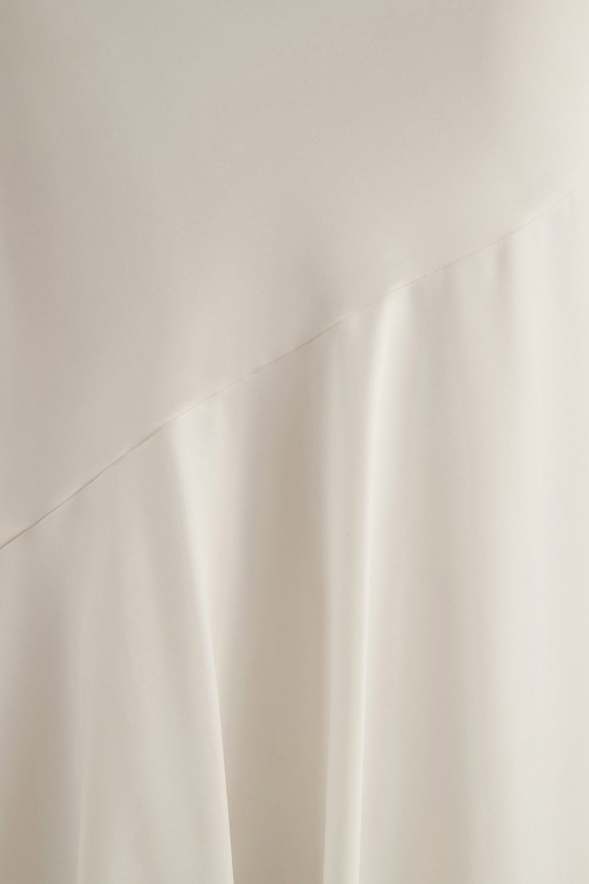 CL137649110 - Vayla _ White Matte Satin Asymmetric Drop-Waist Maxi Skirt4.jpg