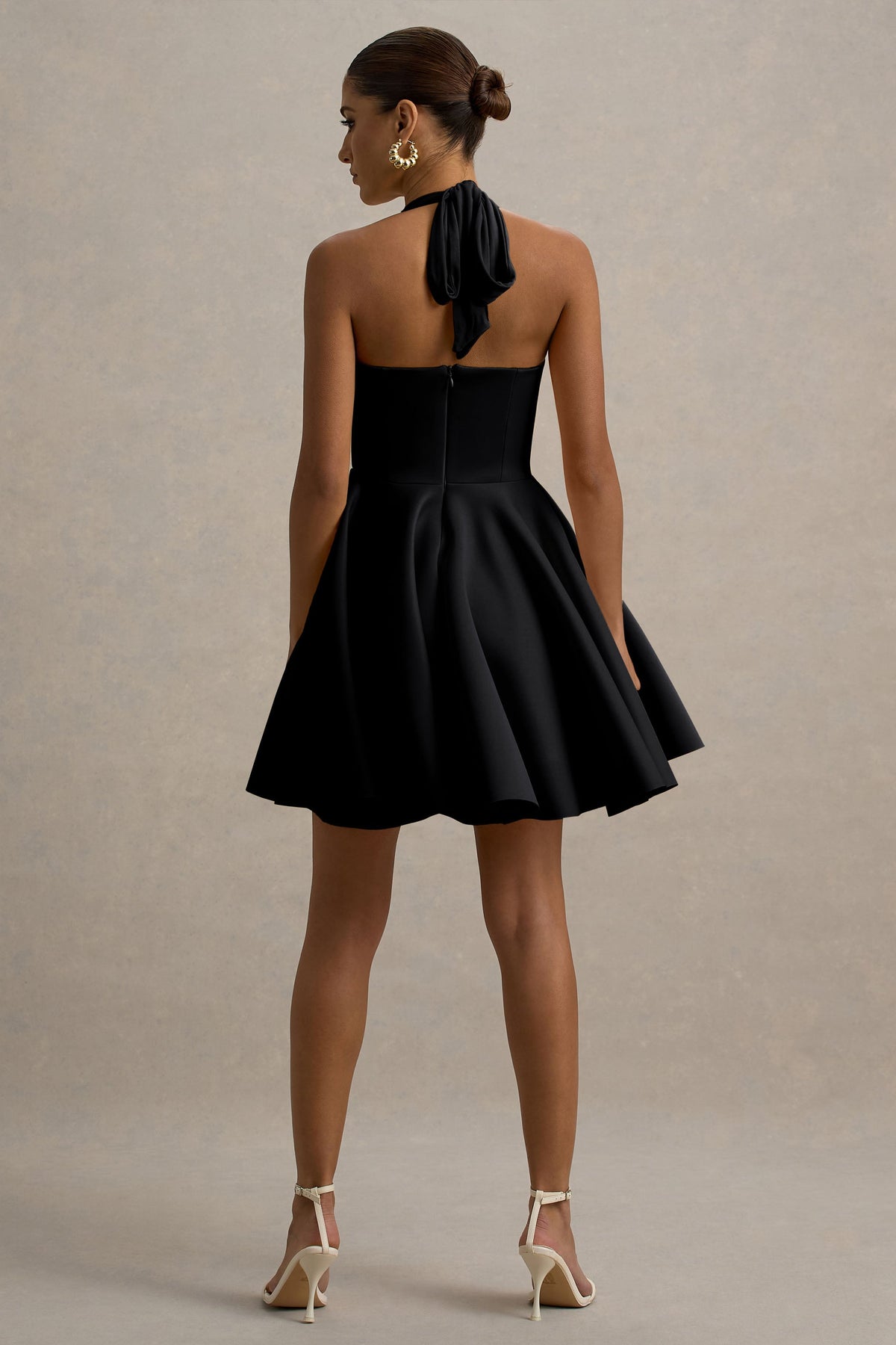 Peggy | Schwarzes Skater-Minikleid mit Halterneck